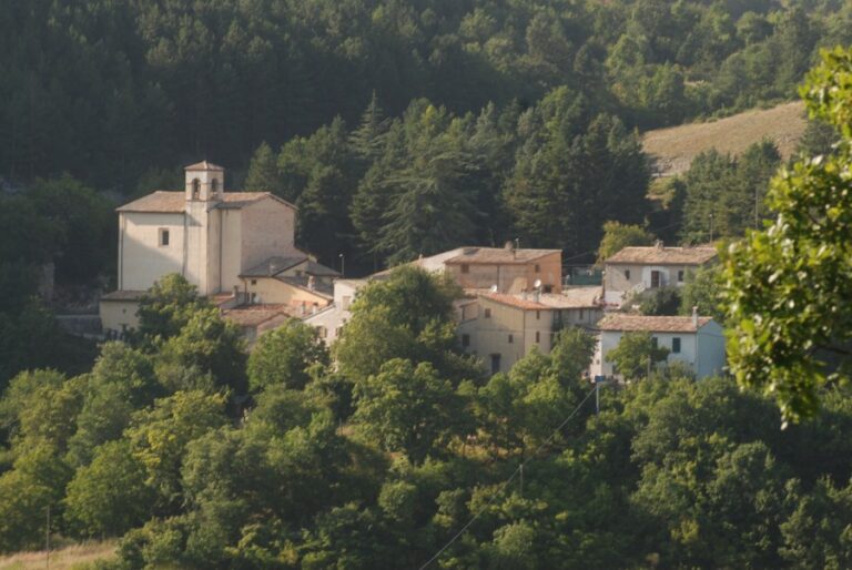 SANTUARIO DEI SANTI PIETRO E PAOLO A CANCELLI: UN LUOGO MISTICO